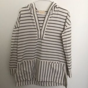 Hooded striped sweatshirt